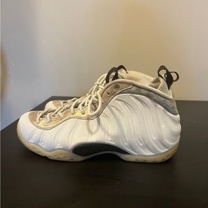 Nike Air Foamposite One men’s 9